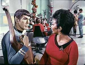 Spock_and_Uhura
