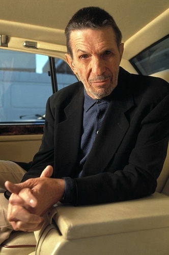 Leonard-Nimoy-leonard-nimoy-12709182-332-500
